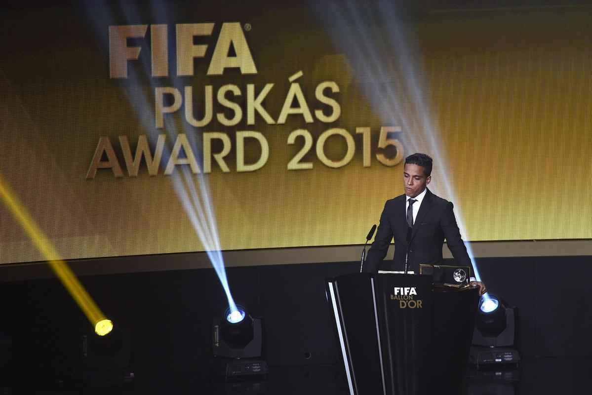 Confira as fotos dos bastidores e da cerimnia da Bola de Ouro