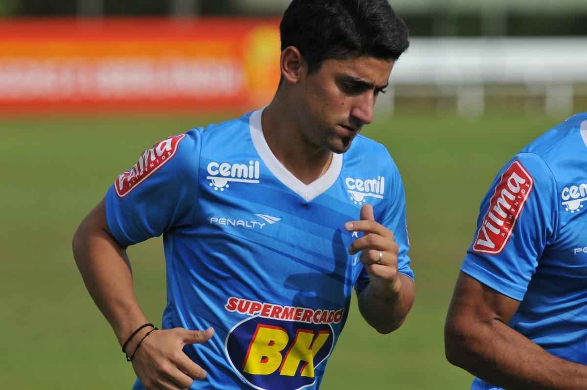 Imagens do treino do Cruzeiro nesta tera-feira na Toca da Raposa II