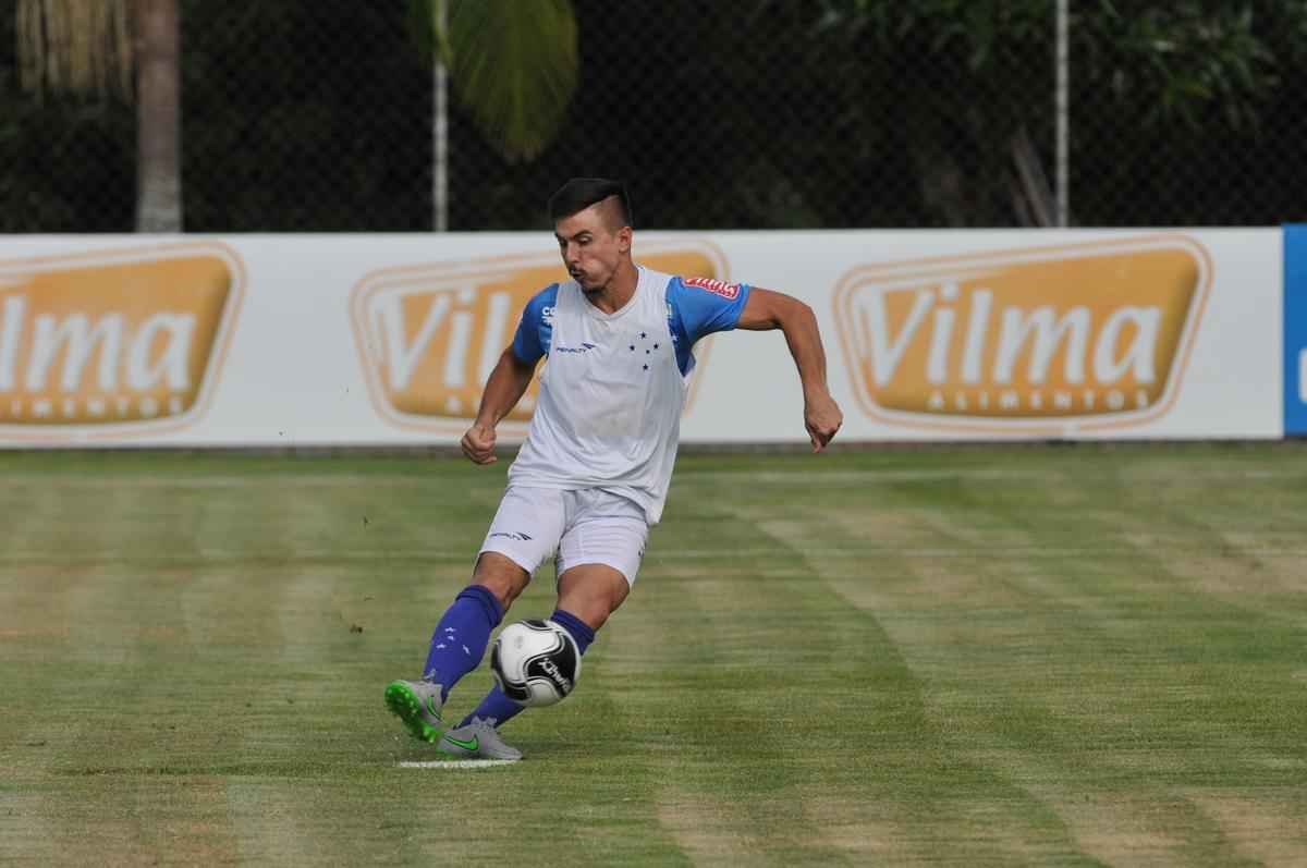 Imagens do treino do Cruzeiro nesta tera-feira na Toca da Raposa II