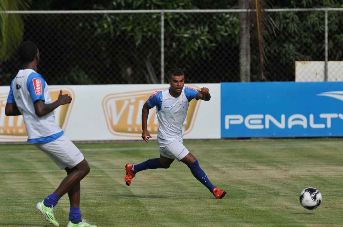 Imagens do treino do Cruzeiro nesta tera-feira na Toca da Raposa II