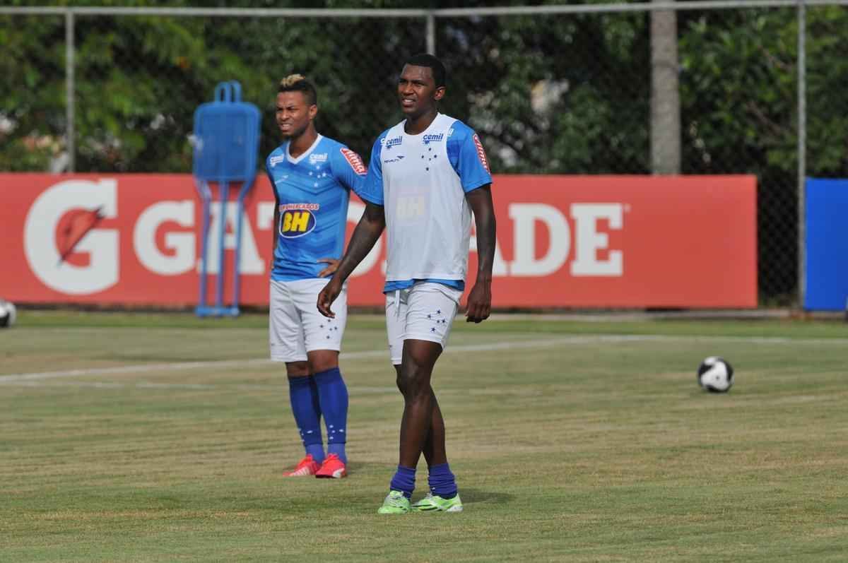 Imagens do treino do Cruzeiro nesta tera-feira na Toca da Raposa II