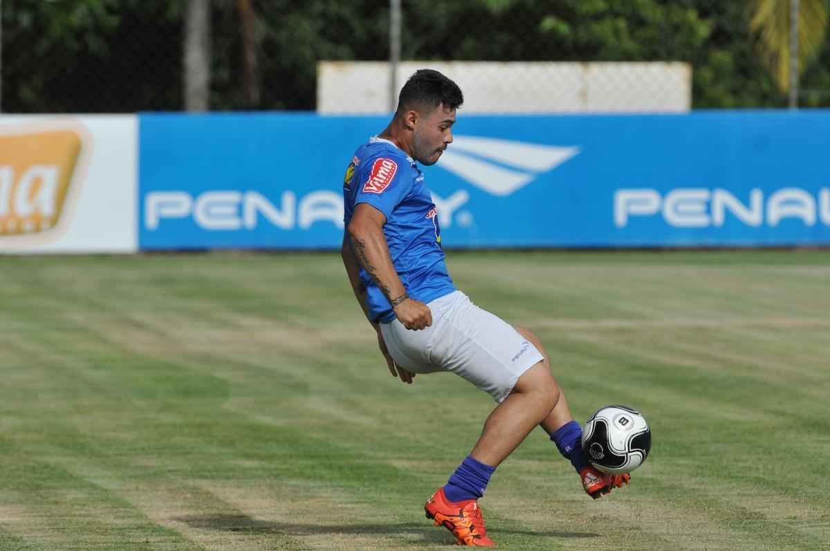 Imagens do treino do Cruzeiro nesta tera-feira na Toca da Raposa II