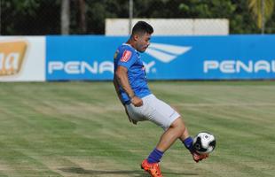 Imagens do treino do Cruzeiro nesta tera-feira na Toca da Raposa II