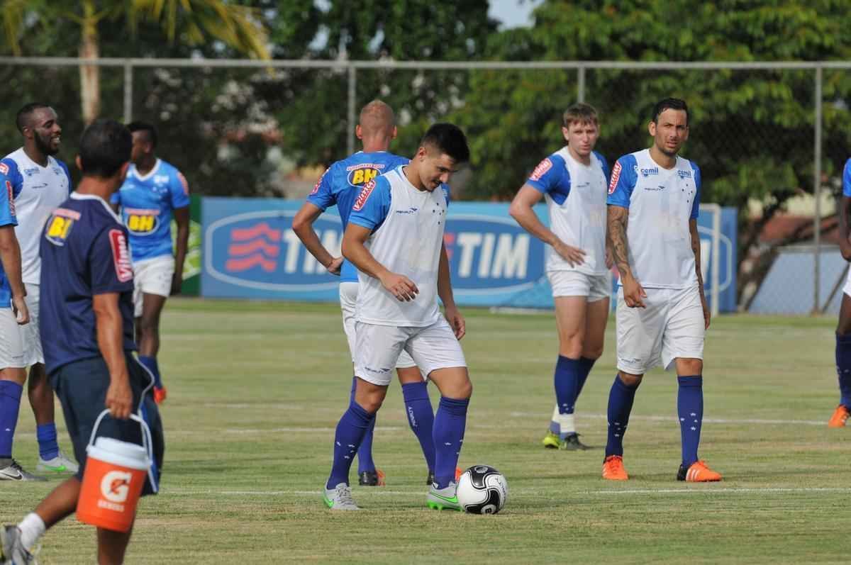 Imagens do treino do Cruzeiro nesta tera-feira na Toca da Raposa II