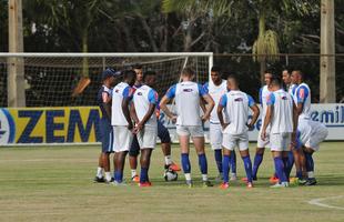 Imagens do treino do Cruzeiro nesta tera-feira na Toca da Raposa II