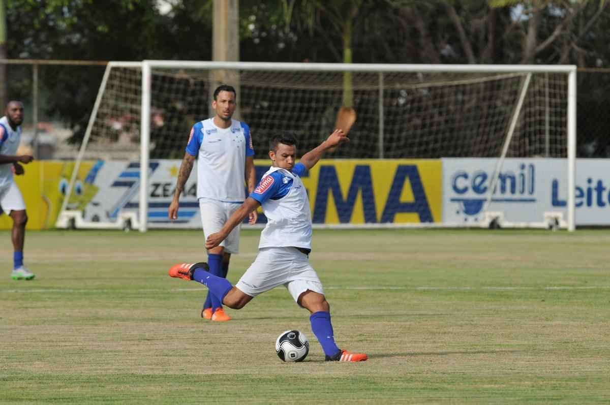 Imagens do treino do Cruzeiro nesta tera-feira na Toca da Raposa II