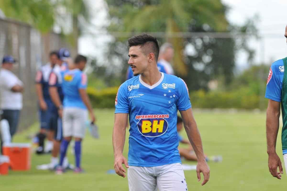 Imagens do treino do Cruzeiro nesta tera-feira na Toca da Raposa II