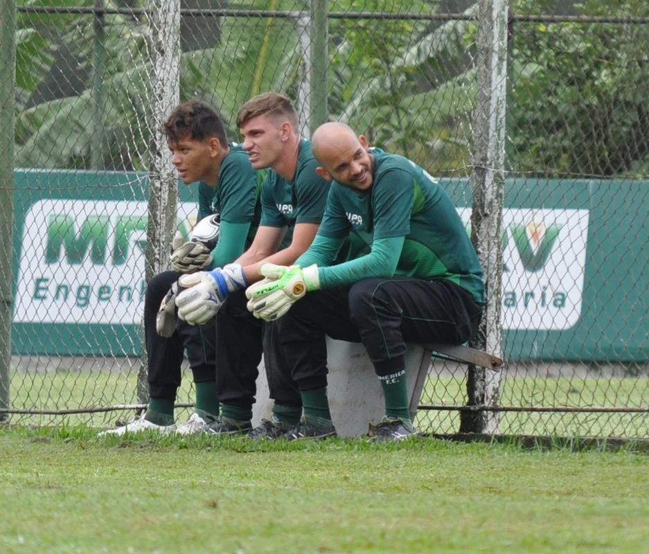 Confira as fotos do treino do América desta sexta-feira