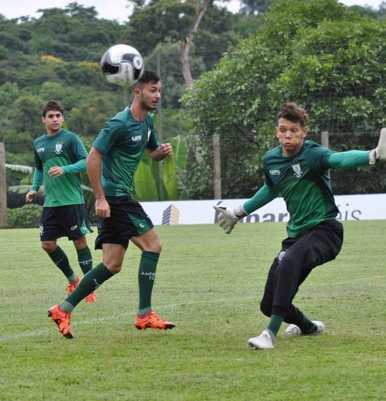 Confira as fotos do treino do América desta sexta-feira