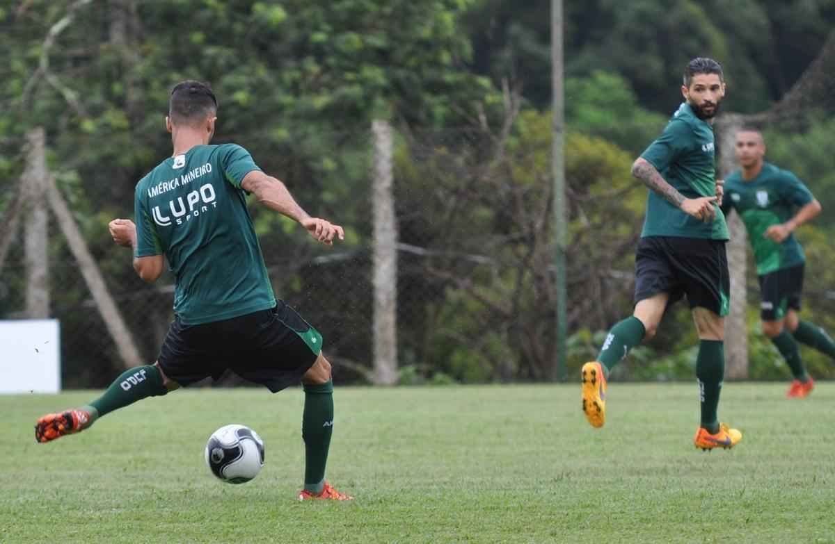 Confira as fotos do treino do América desta sexta-feira
