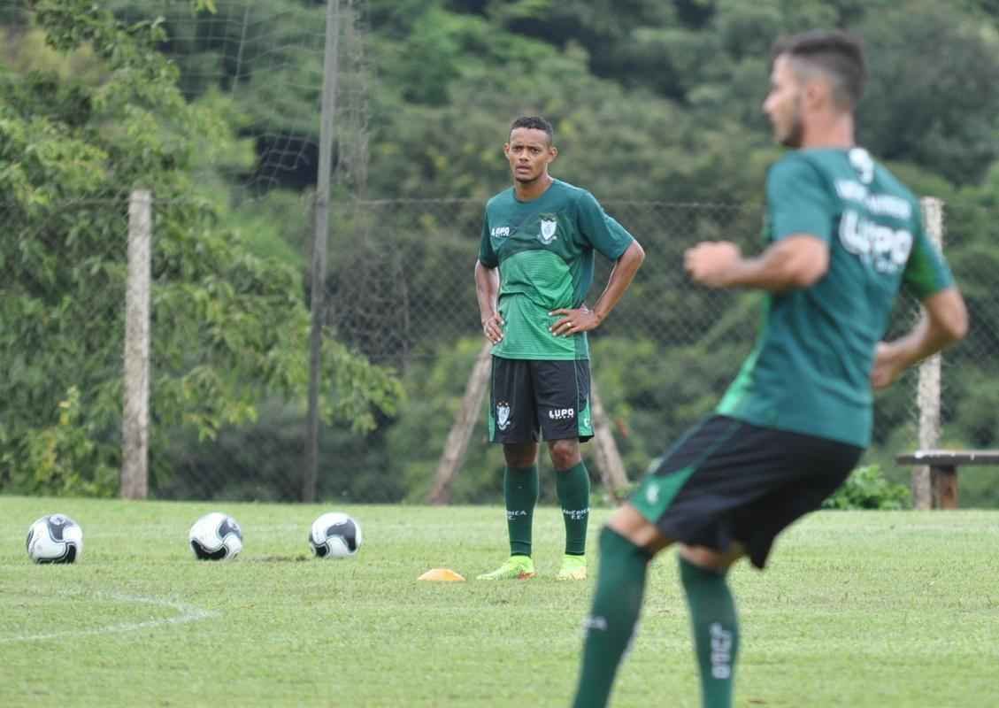 Confira as fotos do treino do América desta sexta-feira