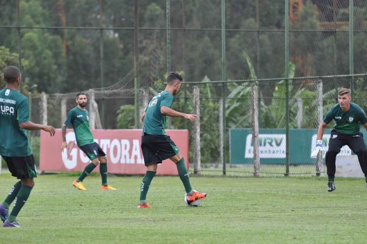 Confira as fotos do treino do América desta sexta-feira