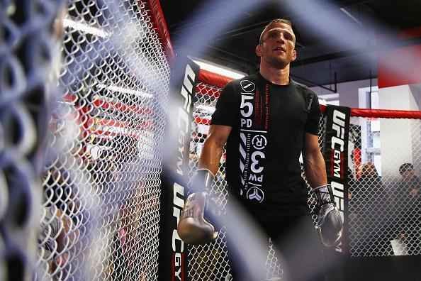 Treino aberto do UFC em Boston - Campeo peso galo, TJ Dillashaw