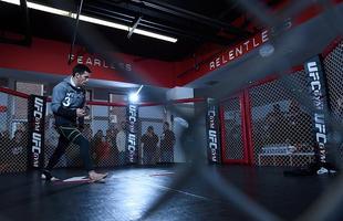 Treino aberto do UFC em Boston - Dominick Cruz em ao no octgono