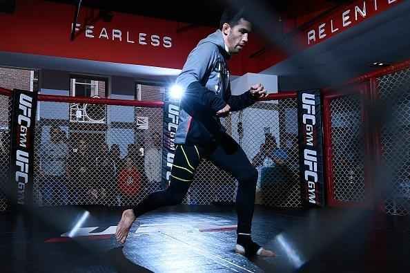 Treino aberto do UFC em Boston - Dominick Cruz em ao