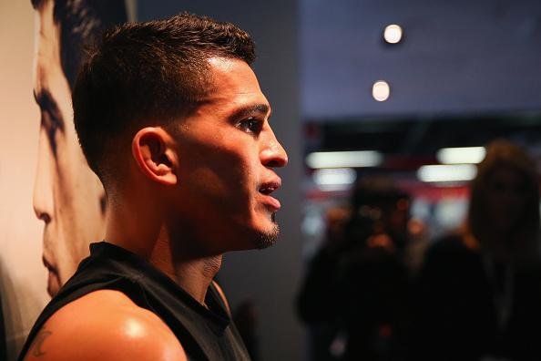 Treino aberto do UFC em Boston - Anthony Pettis, o Showtime, concede entrevista