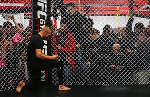 Treino aberto do UFC em Boston - O campeo peso galo, TJ Dillashaw