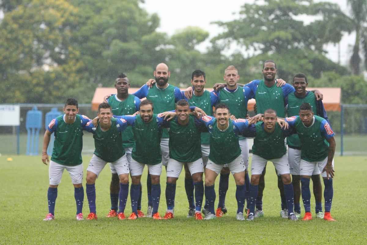Em dia de forte chuva em Belo Horizonte, atividade foi acompanhada por mil associados