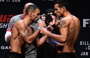 Pesagem do UFC Fight Night 81 - Rob Font e Joey Gomez