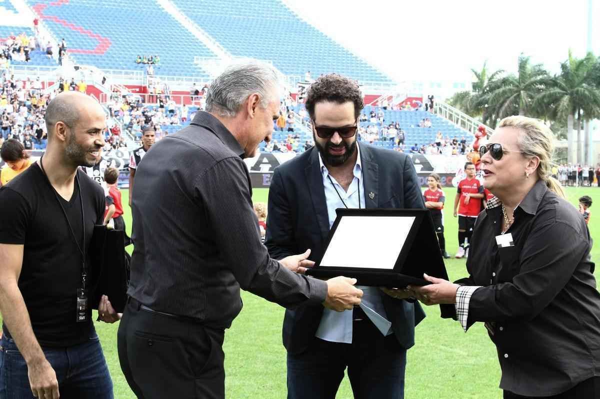 Atltico inicia o ano em que disputar outras cinco competies com uma taa