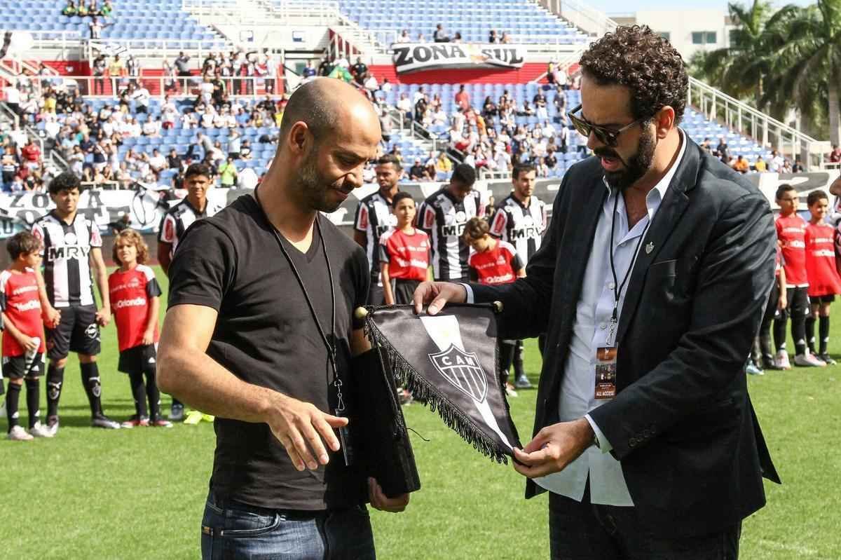 Atltico inicia o ano em que disputar outras cinco competies com uma taa