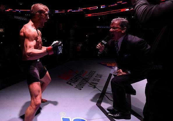 Em luta emocionante e bastante equilibrada, Dominick Cruz supera TJ Dillashaw por deciso dividida dos juzes e recupera cinturo do peso galo do UFC