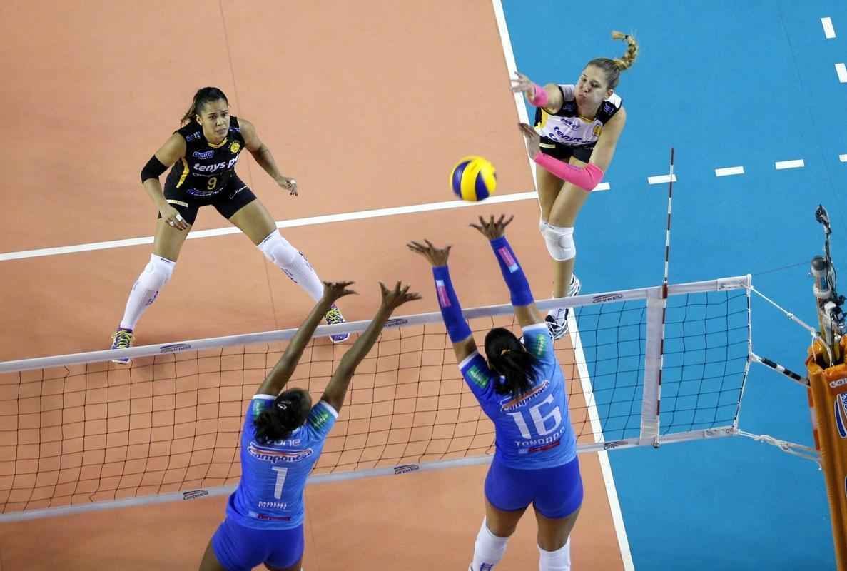 Equipes se enfrentaram em jogo vlido pela 5 rodada do returno da Superliga Feminina de Vlei