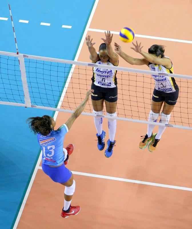 Equipes se enfrentaram em jogo vlido pela 5 rodada do returno da Superliga Feminina de Vlei