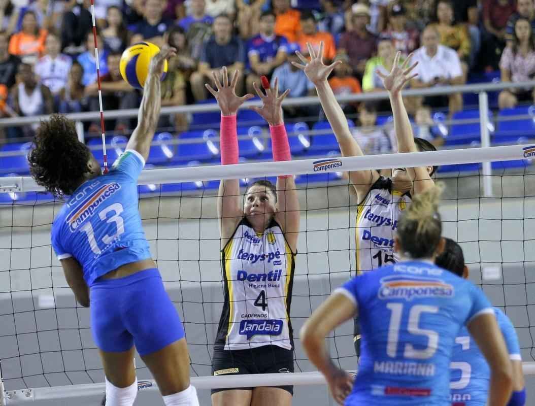 Equipes se enfrentaram em jogo vlido pela 5 rodada do returno da Superliga Feminina de Vlei