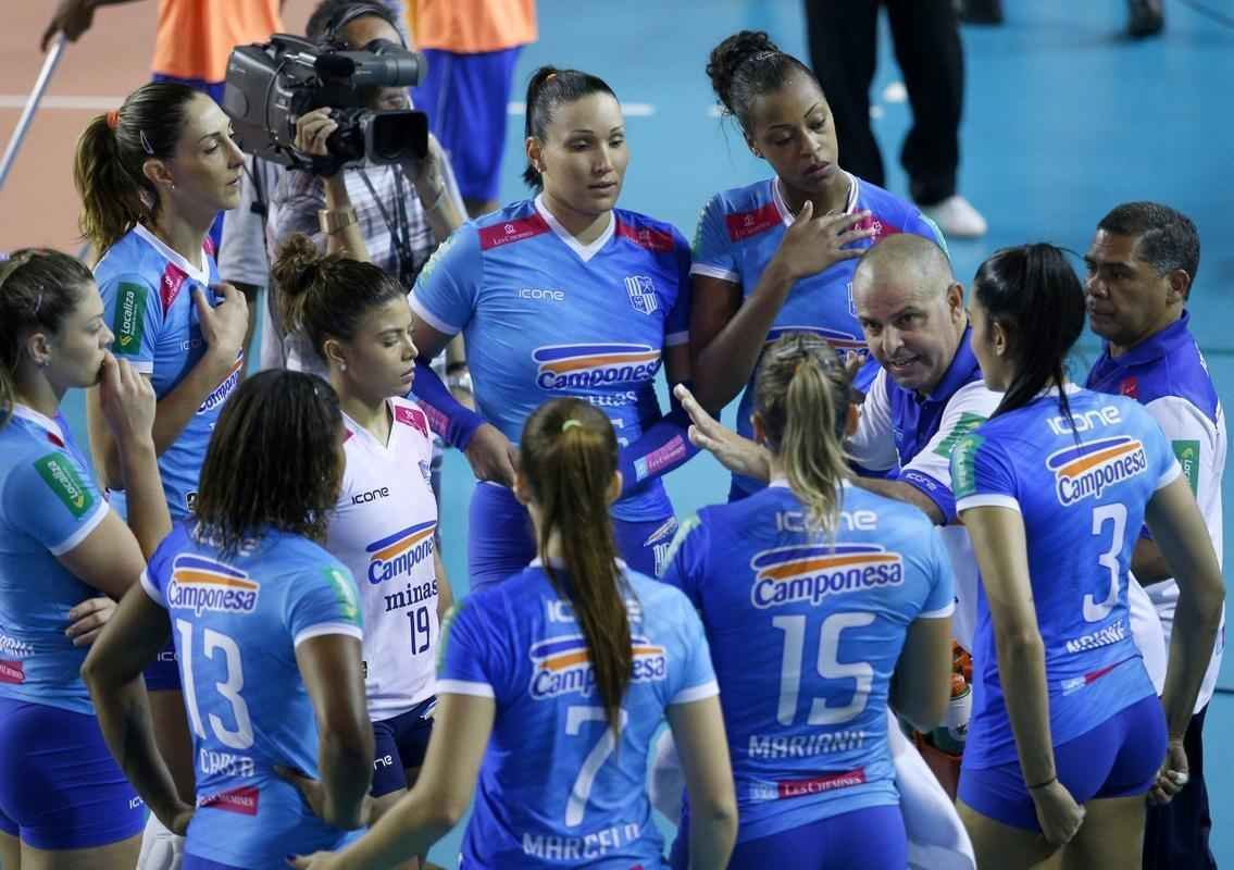 Equipes se enfrentaram em jogo vlido pela 5 rodada do returno da Superliga Feminina de Vlei