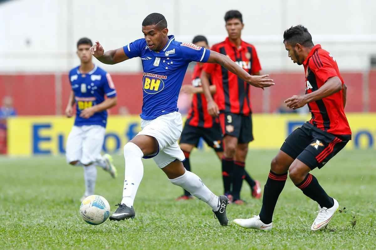 Imagens de Cruzeiro x Sport, jogo vlido pelas quartas de finais da Copinha
