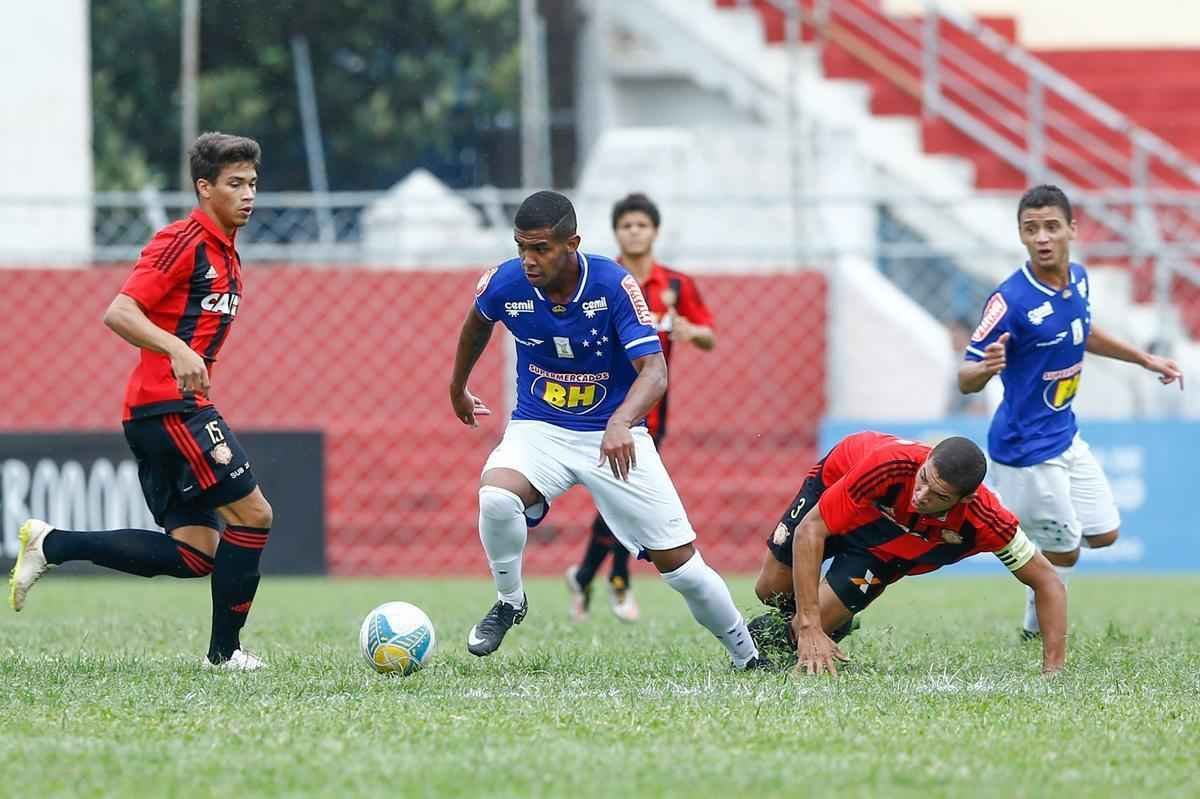 Imagens de Cruzeiro x Sport, jogo vlido pelas quartas de finais da Copinha