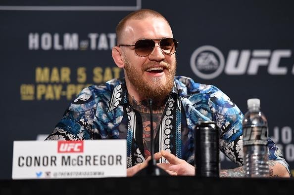 Coletiva do UFC 196 em Las Vegas - O falastro Conor McGregor e a lngua afiada