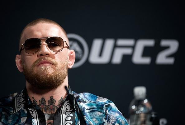 Coletiva do UFC 196 em Las Vegas - Conor McGregor ouve perguntas