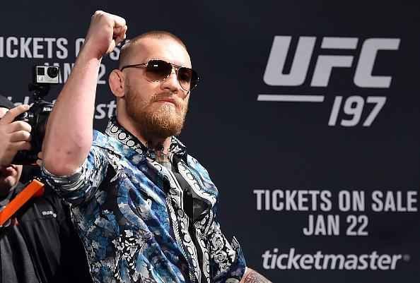 Coletiva do UFC 196 em Las Vegas - McGregor mexe com os fs aps entrevistas