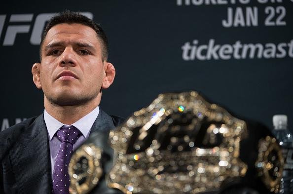 Coletiva do UFC 196 em Las Vegas - Rafael dos Anjos e o cinturo peso leve do UFC