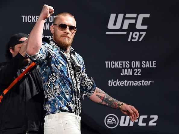 Coletiva do UFC 196 em Las Vegas - Conor McGregor mexe com os fs presentes