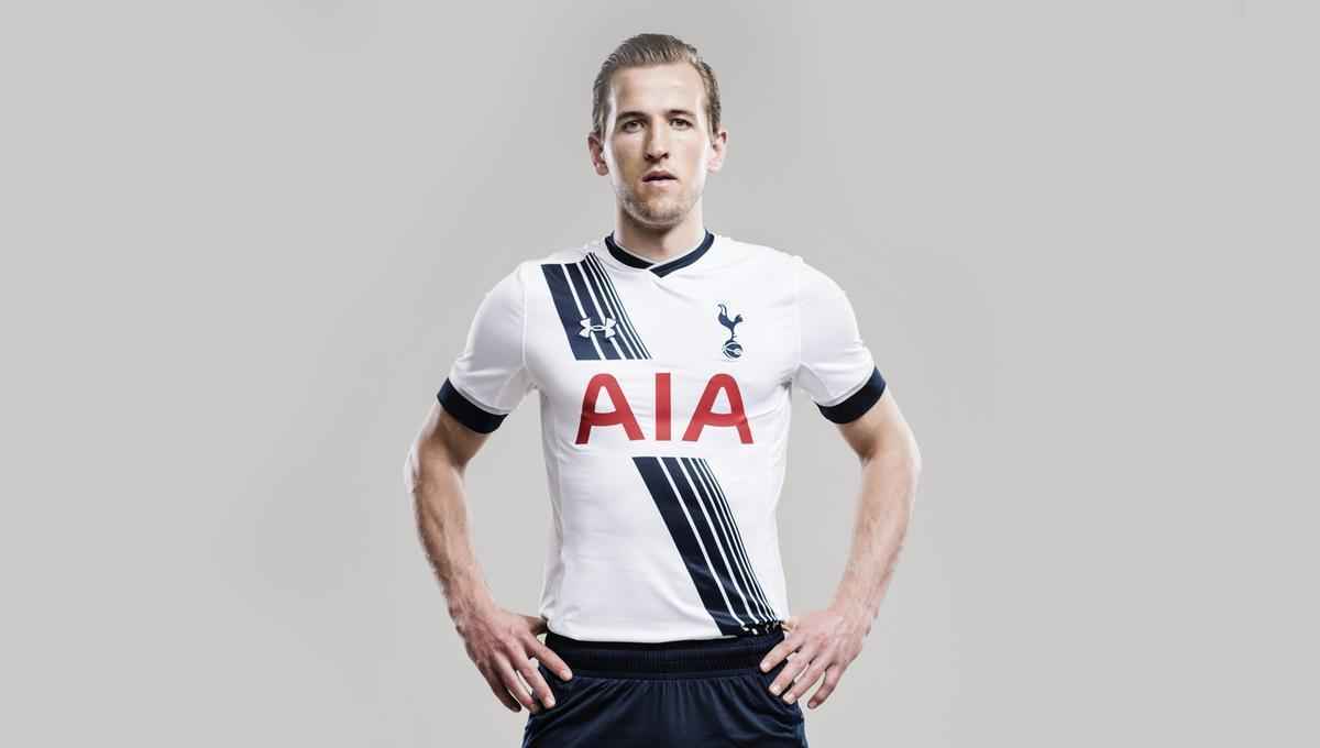 10 lugar: camiseta titular do Tottenham (temporada 2015/16)