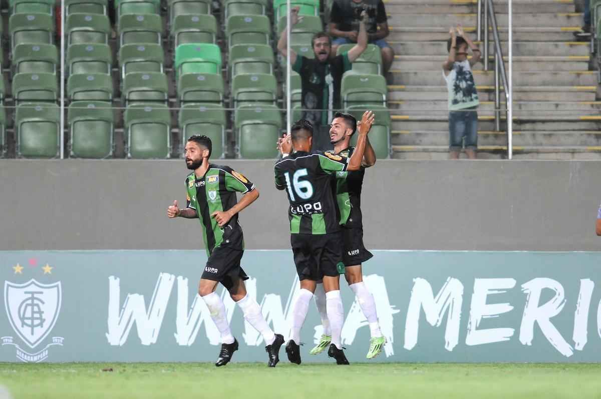 Veja imagens de Amrica e Figueirense pela Primeira Liga