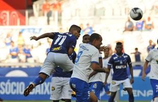 Lances do jogo entre Cruzeiro e URT, no Mineiro, pela primeira rodada do Campeonato Mineiro 2016