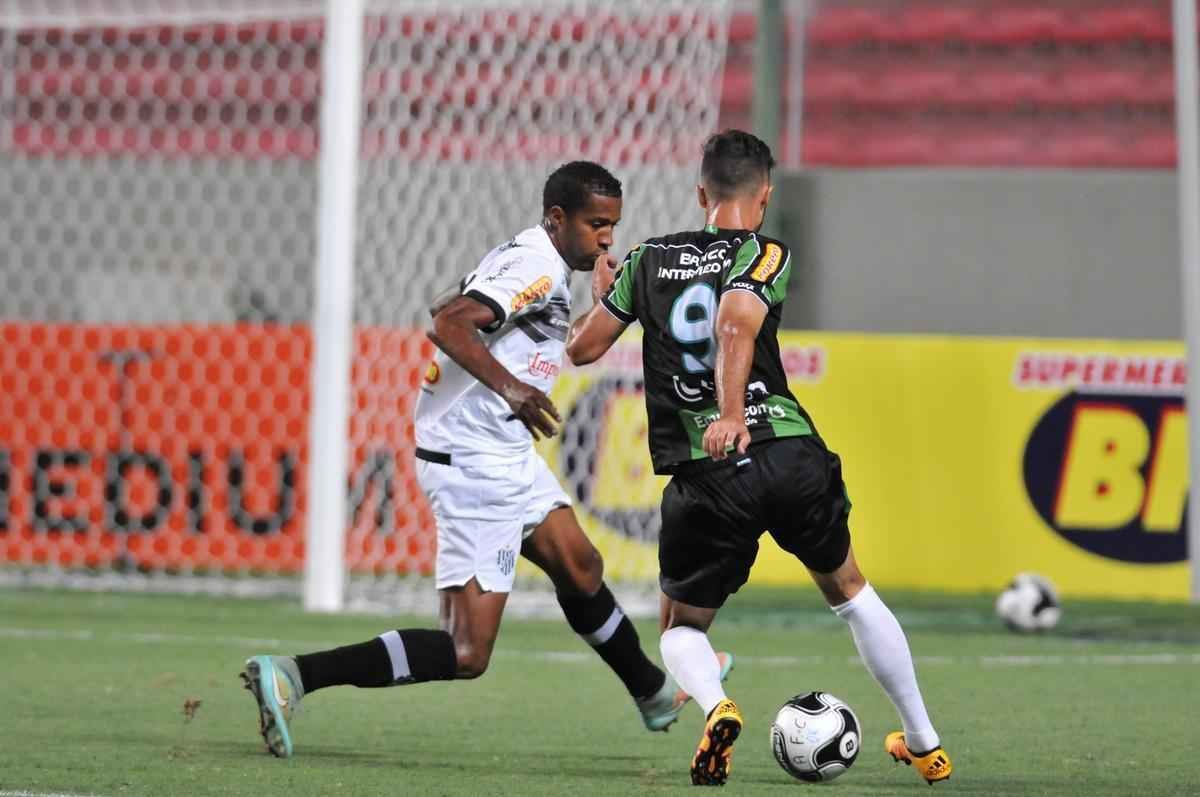 Fotos de Amrica x Tupi, no Independncia, pela primeira rodada do Campeonato Mineiro (Rodrigo Clemente/EM D.A Press)