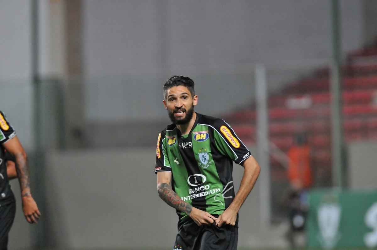 Fotos de Amrica x Tupi, no Independncia, pela primeira rodada do Campeonato Mineiro (Rodrigo Clemente/EM D.A Press)