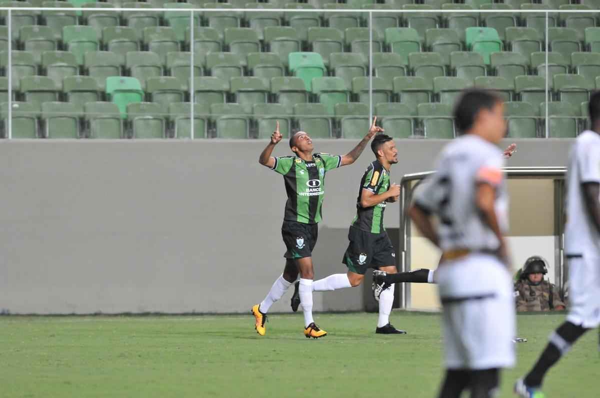Fotos de Amrica x Tupi, no Independncia, pela primeira rodada do Campeonato Mineiro (Rodrigo Clemente/EM D.A Press)