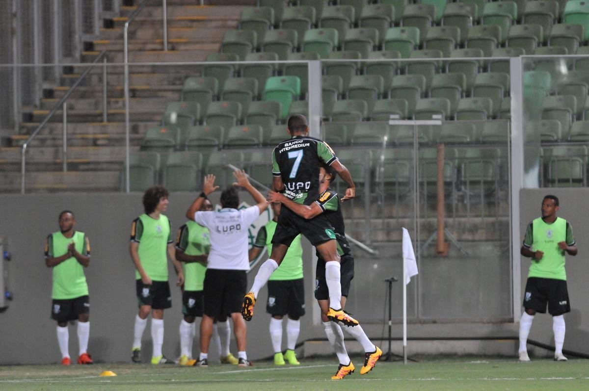 Fotos de Amrica x Tupi, no Independncia, pela primeira rodada do Campeonato Mineiro (Rodrigo Clemente/EM D.A Press)