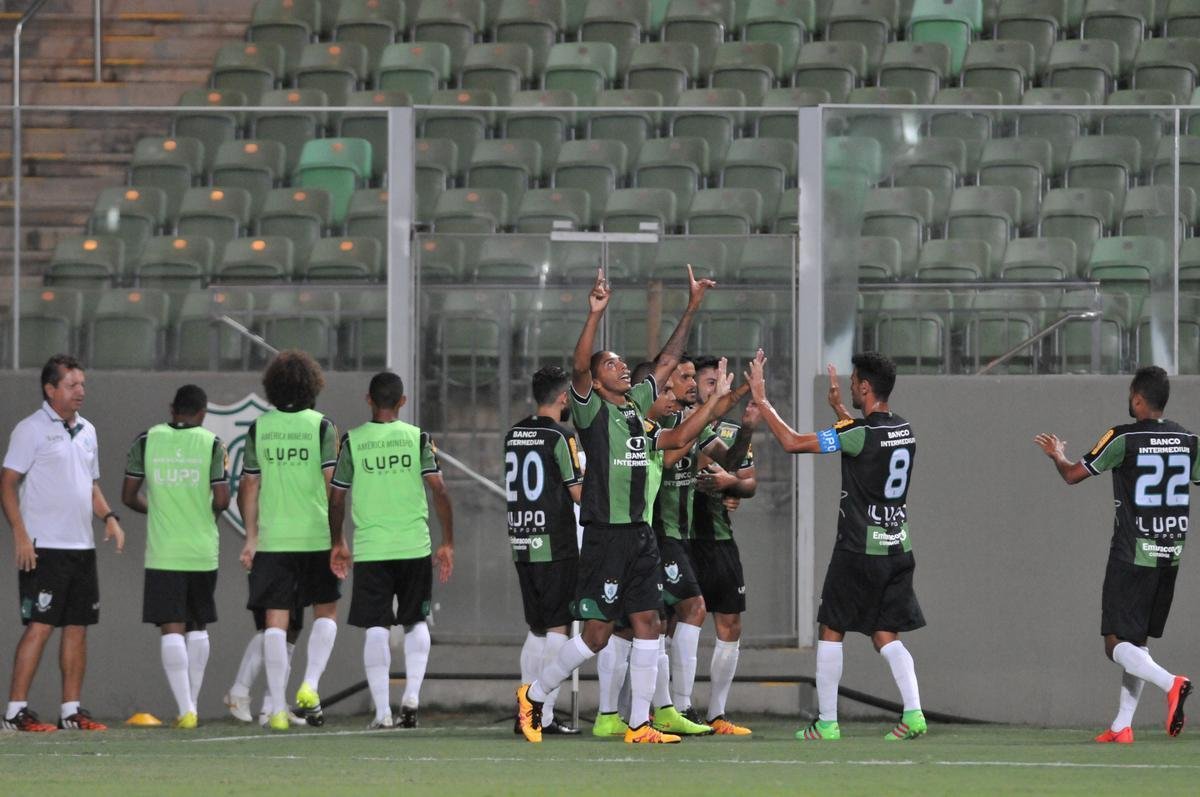 Fotos de Amrica x Tupi, no Independncia, pela primeira rodada do Campeonato Mineiro (Rodrigo Clemente/EM D.A Press)