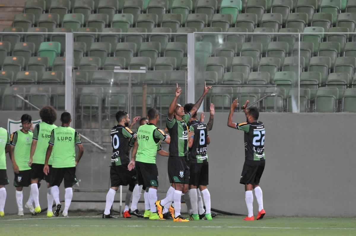 Fotos de Amrica x Tupi, no Independncia, pela primeira rodada do Campeonato Mineiro (Rodrigo Clemente/EM D.A Press)