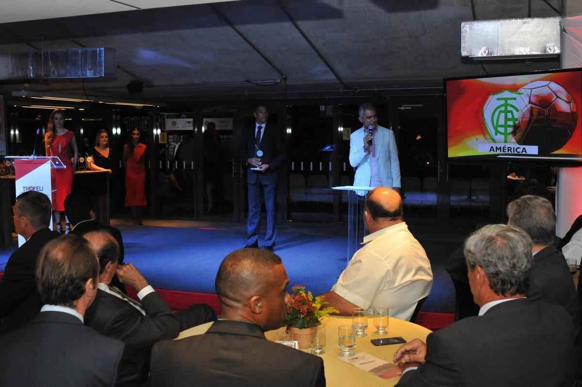 Imagens da cerimnia do Trofu Tel Santana