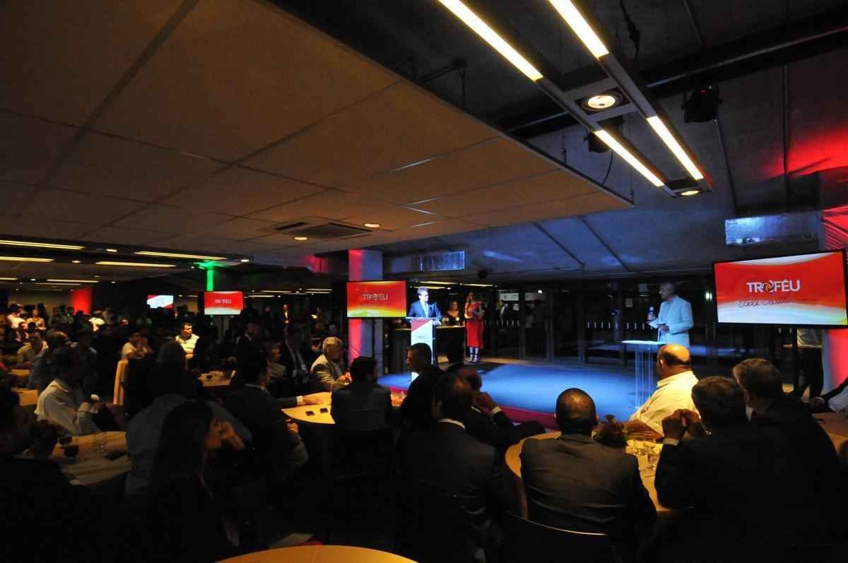 Imagens da cerimnia do Trofu Tel Santana
