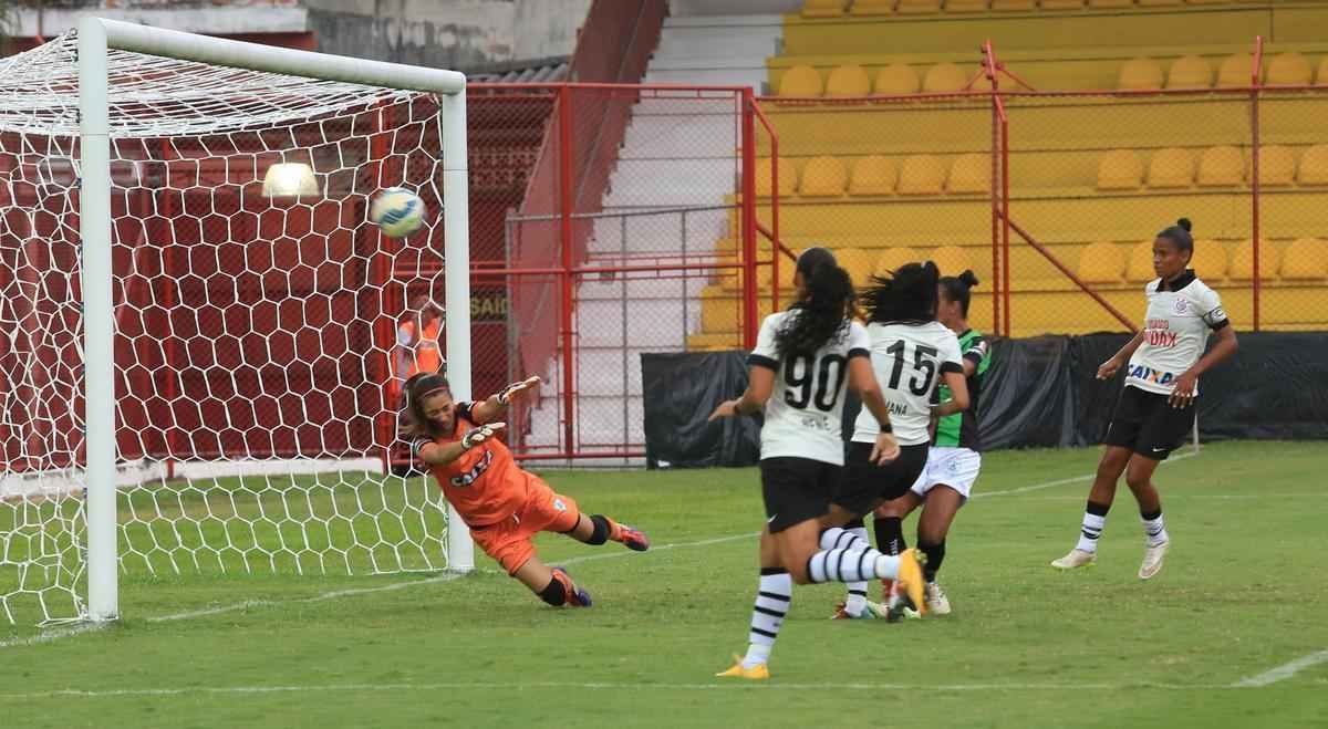 Fotos da derrota do Amrica no Brasileiro Feminino