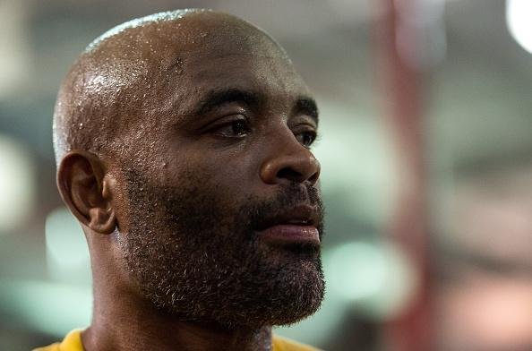 Protagonistas do evento, Anderson Silva e Michael Michael Bisping participaram de treino aberto para promover o UFC em Londres 